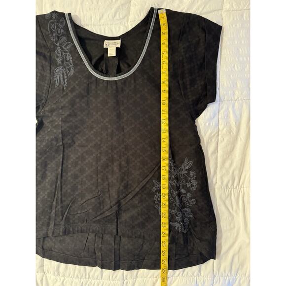 Classic Romantic 100% Cotton Women's Black Blue Gray Floral Embroidered Shirt - Picture 6 of 6